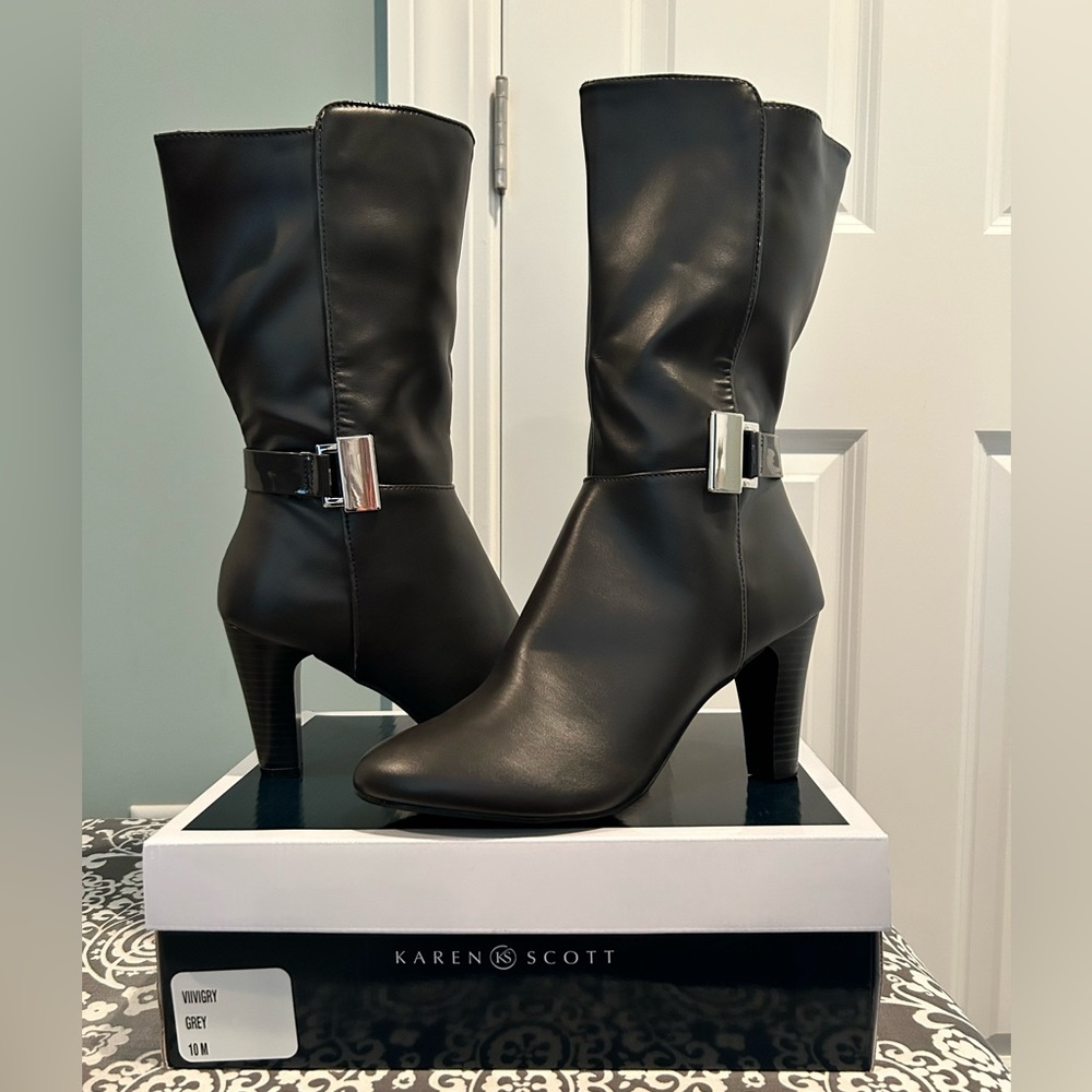 Karen Scott gray dress boots with silver hardware